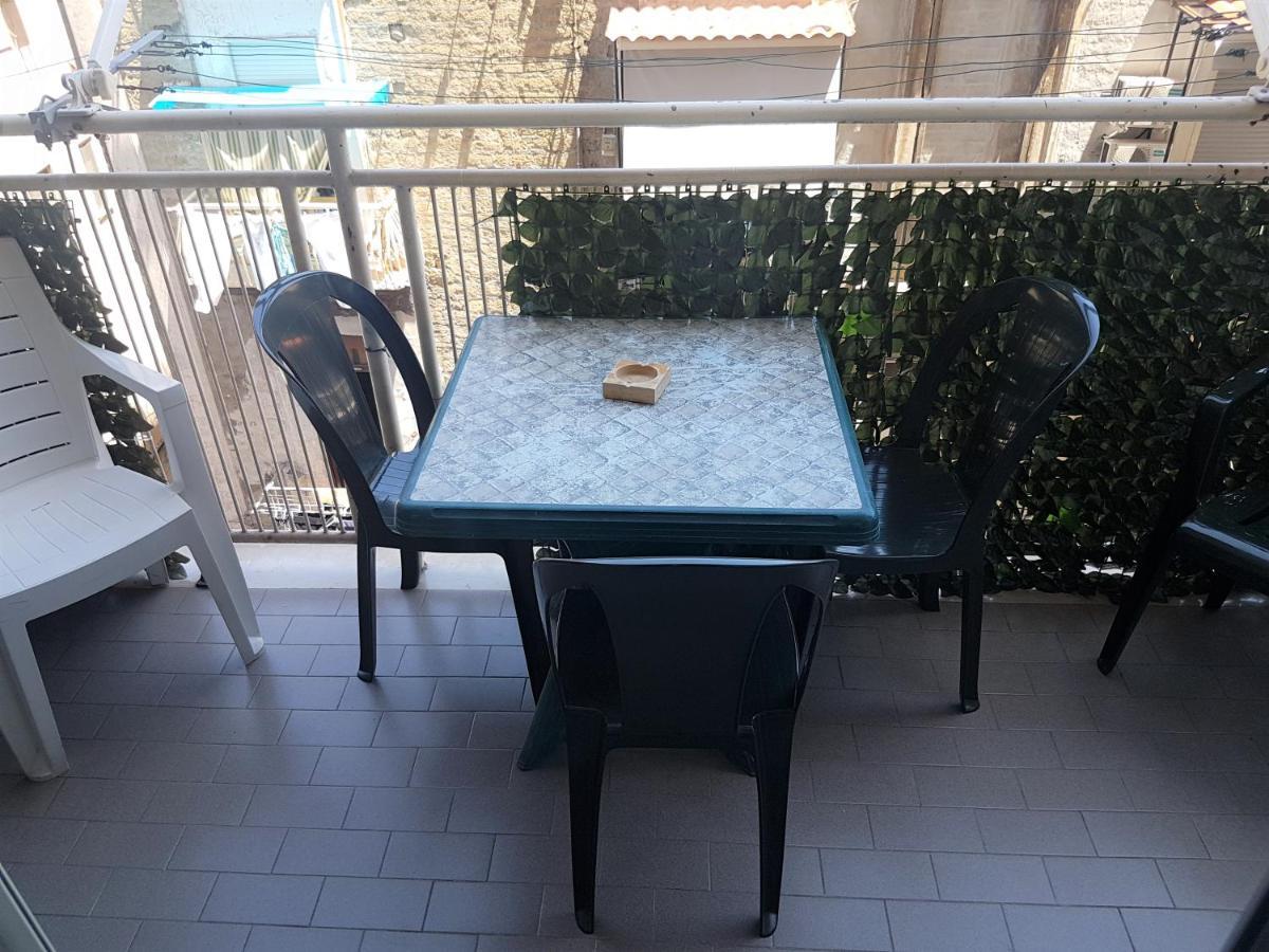 La Dimora Di Antonietta - Centro Storico Apartman Nápoly Kültér fotó